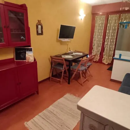 Landora Nummer 141 アパート